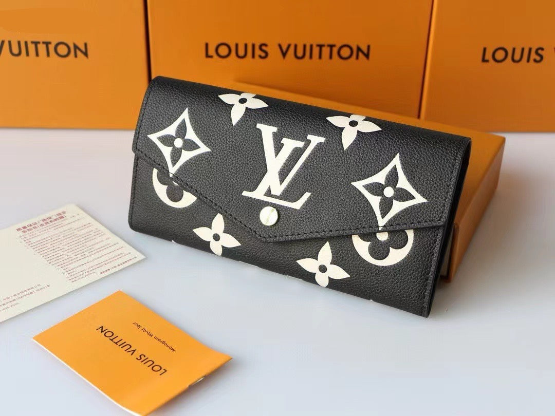 Lv Flap Wallet