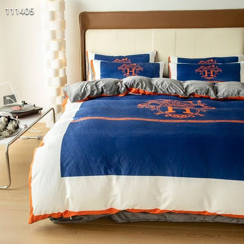 H*rmes Bed Sheet