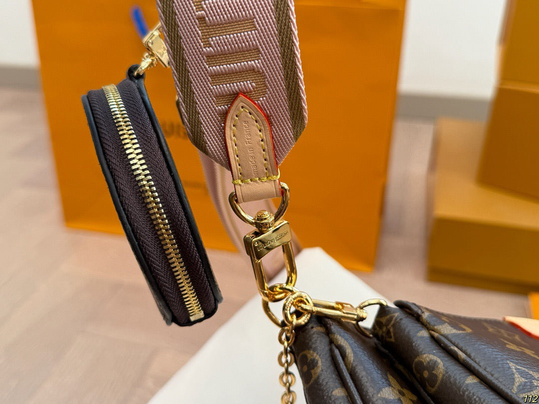 Lv Pochette Bag ( Pink Belt )