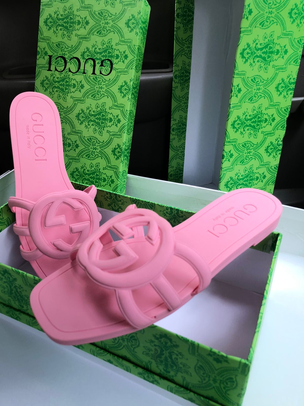 GG Famous Slipper