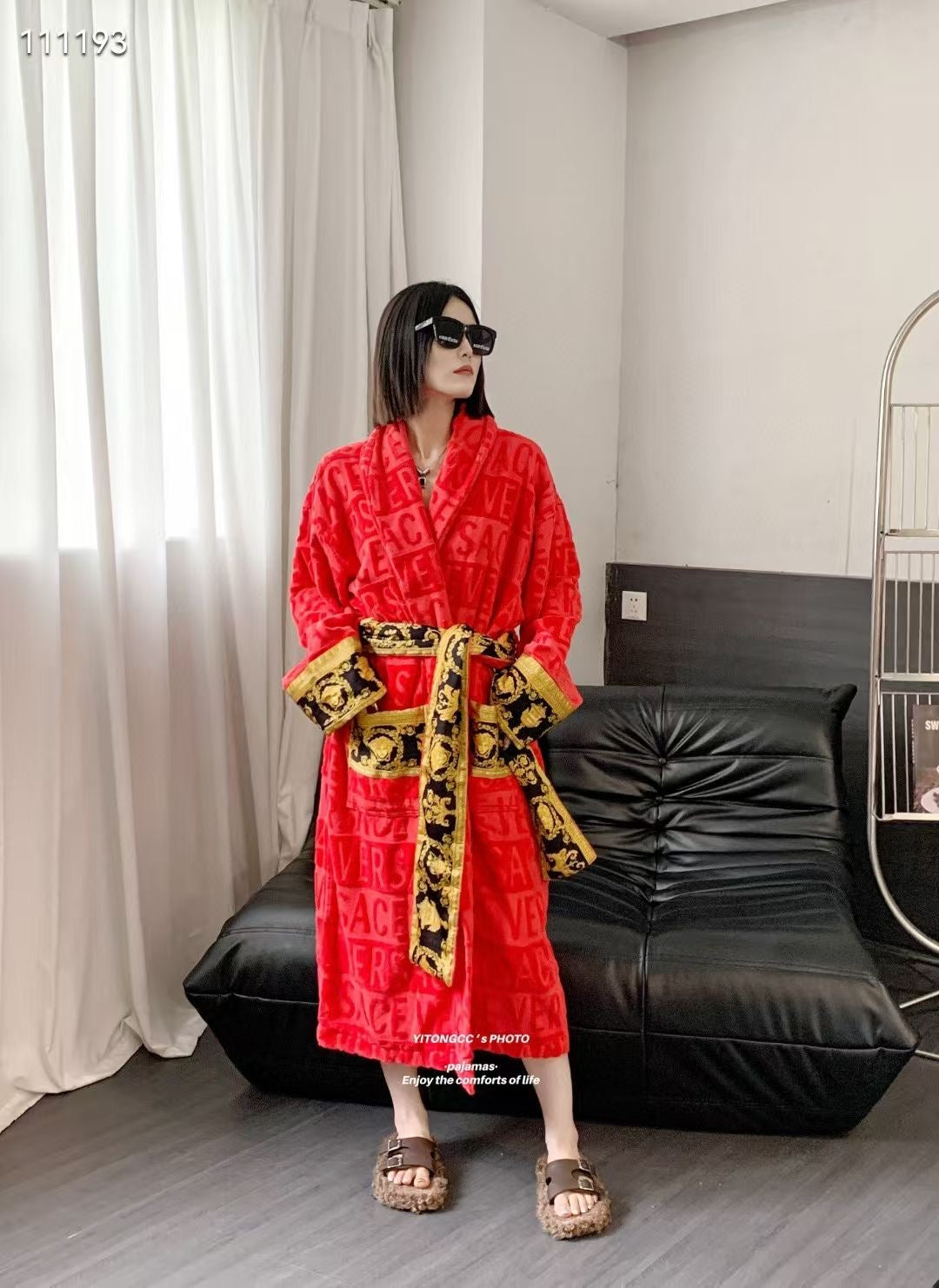 Ve*sace Bathrobe