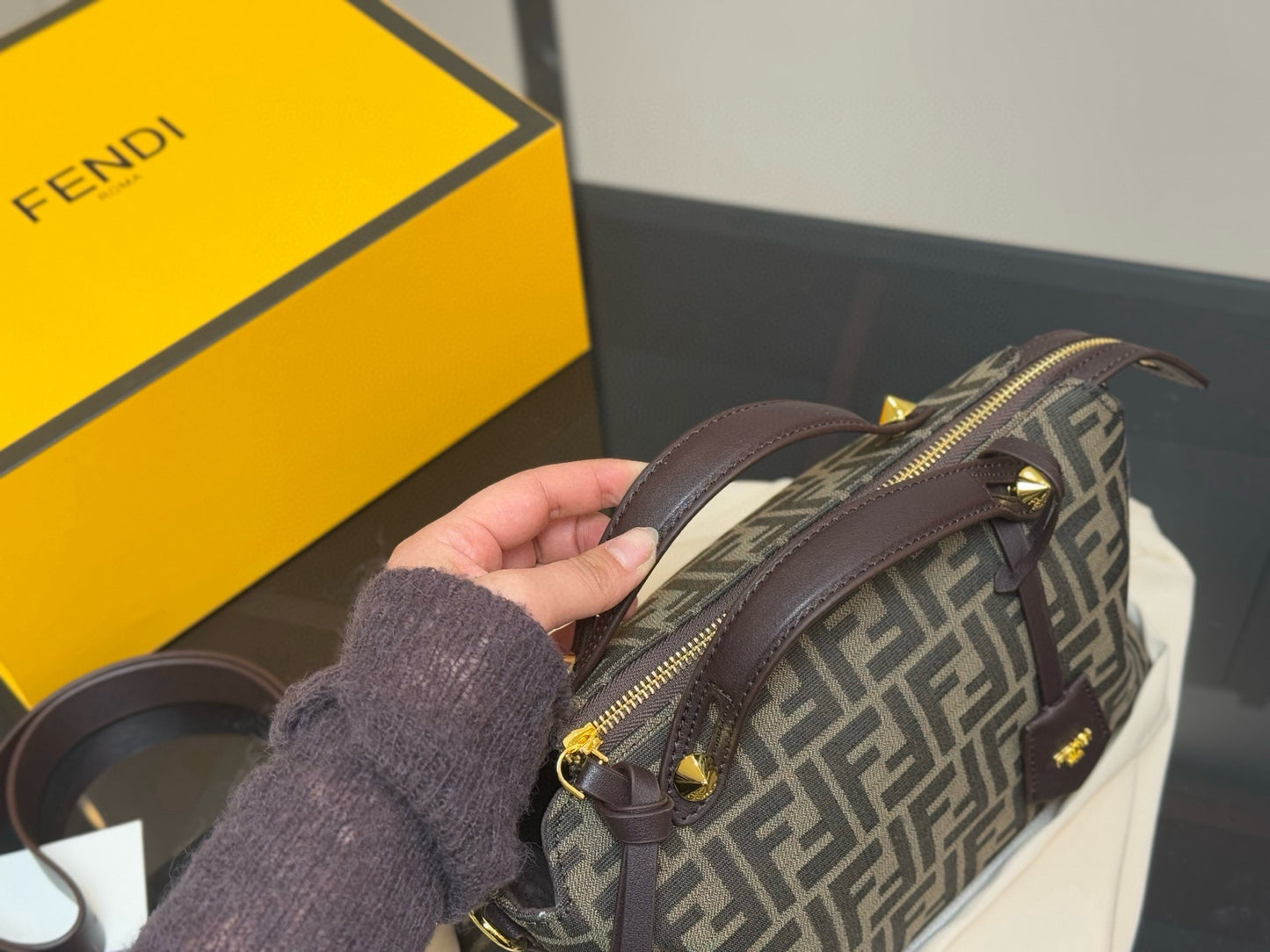 Fe*di Most Demanding Bag
