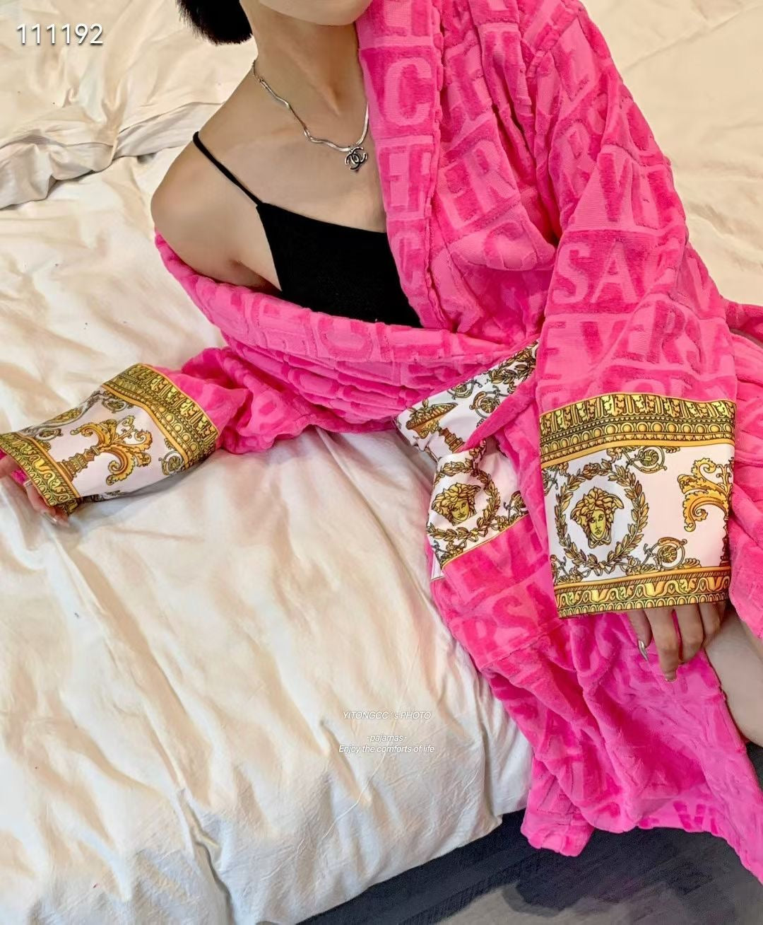 Ve*sace Bathrobe