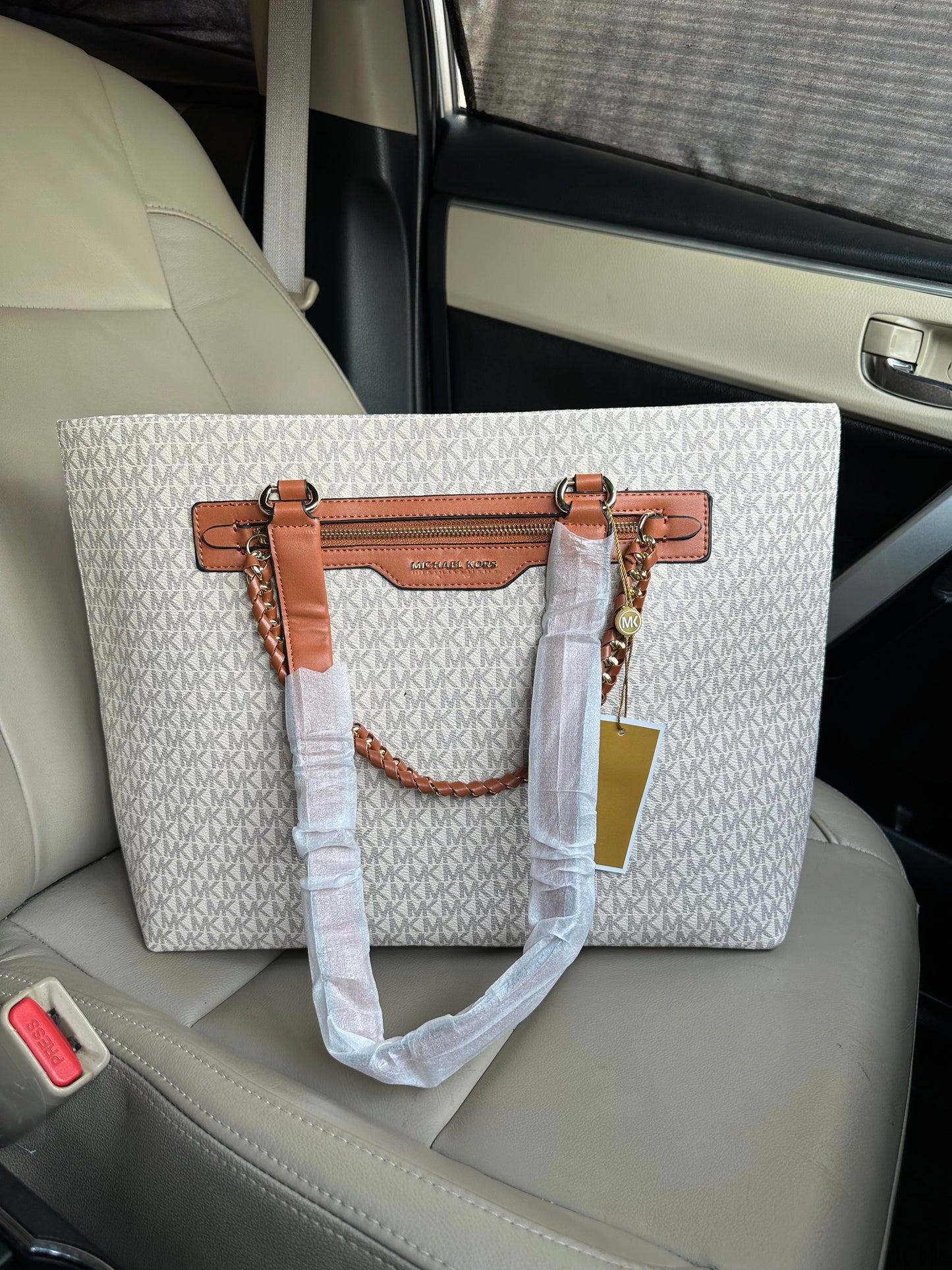 MK Bag ( SALE )