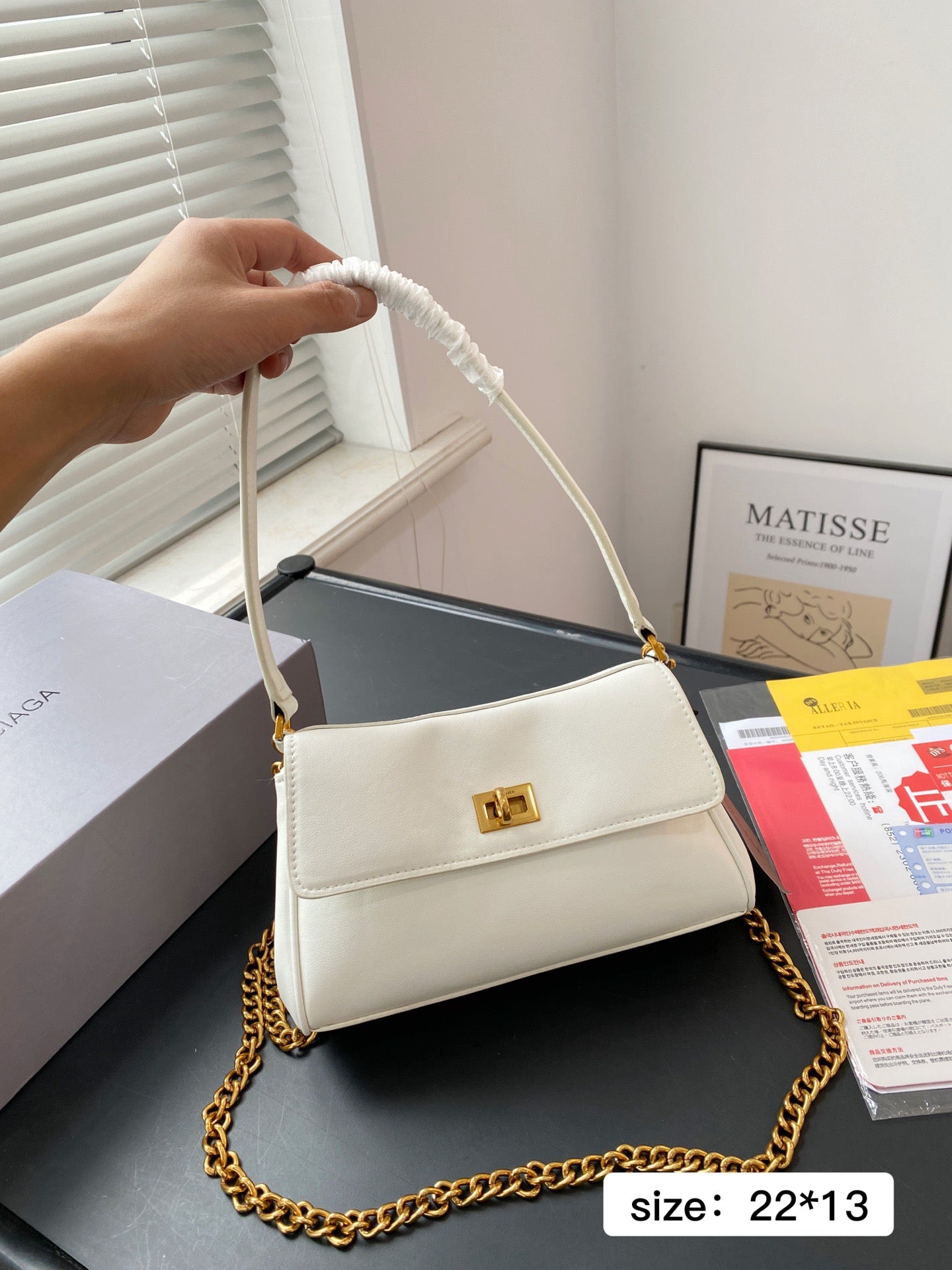Balenc*aga Handbag