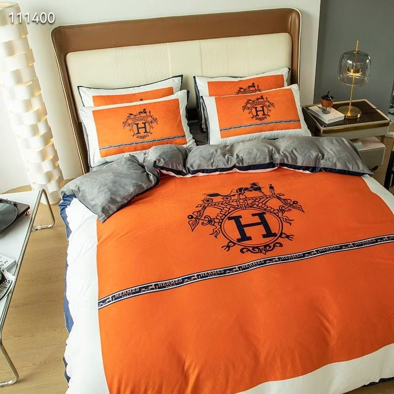 H*rmes Bed Sheet