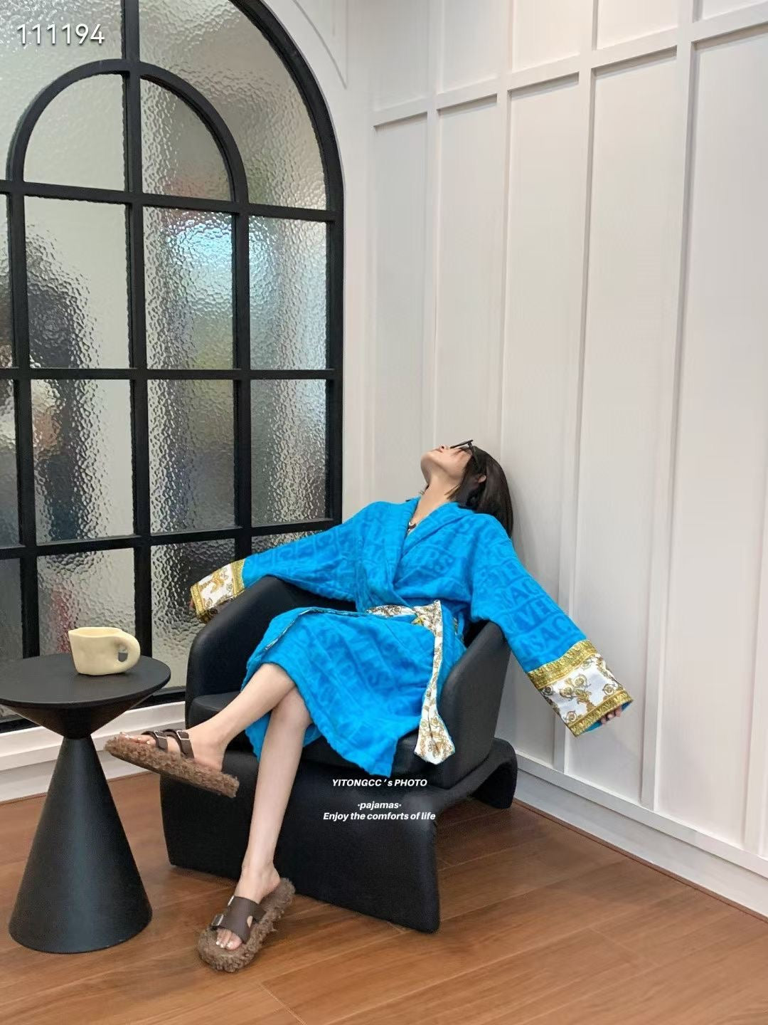 Ve*sace Bathrobe