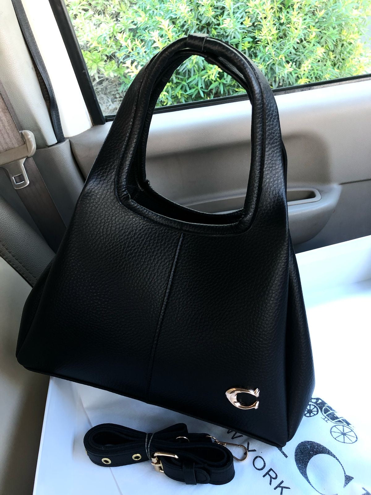 C*ach Handbag ( 4 Colours )