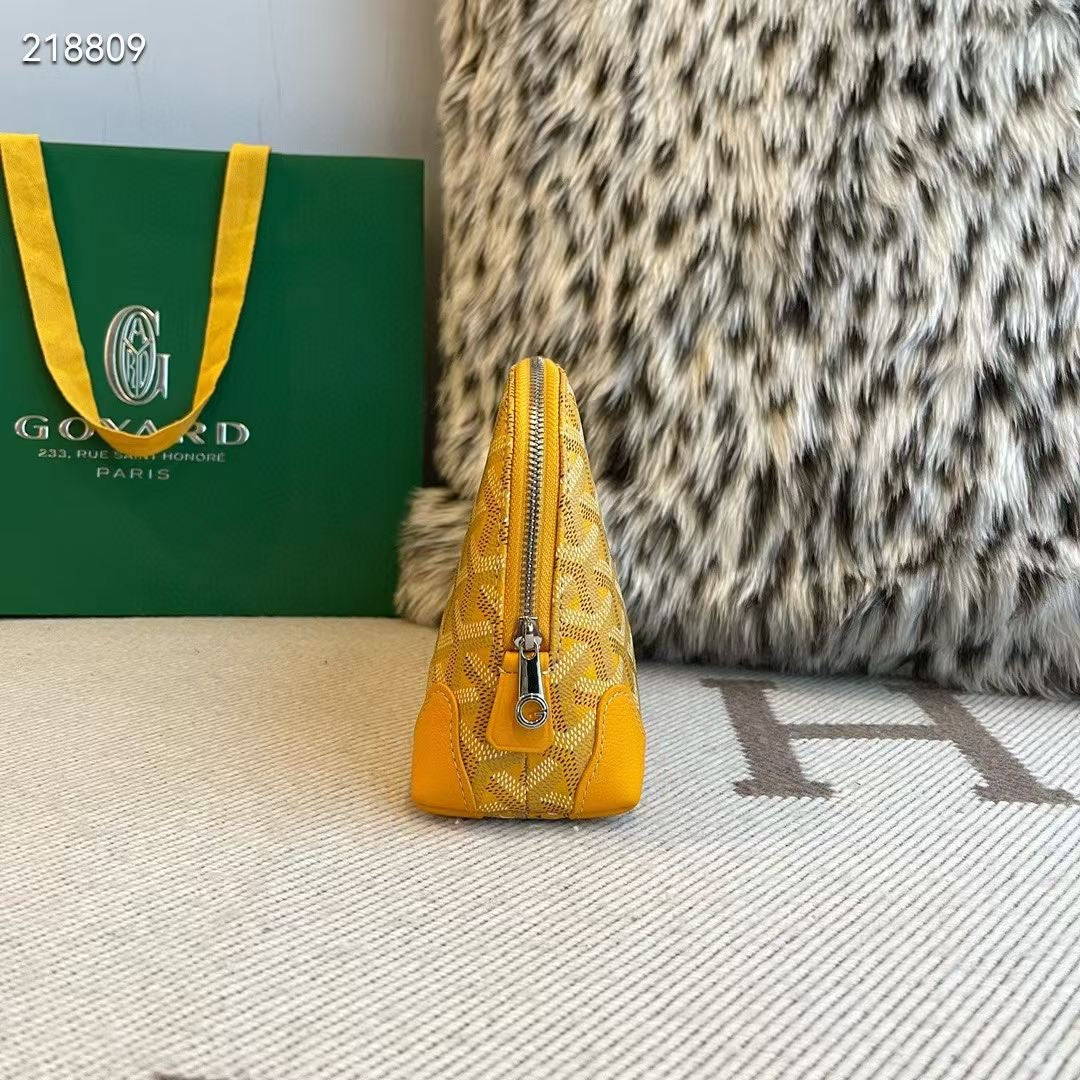 G*yard Vendome Pouch
Mini shell-shaped bag