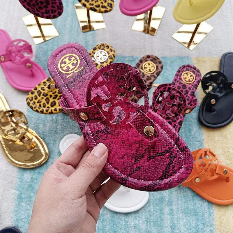 T Burch Famous Slipper ( Multi Colours )