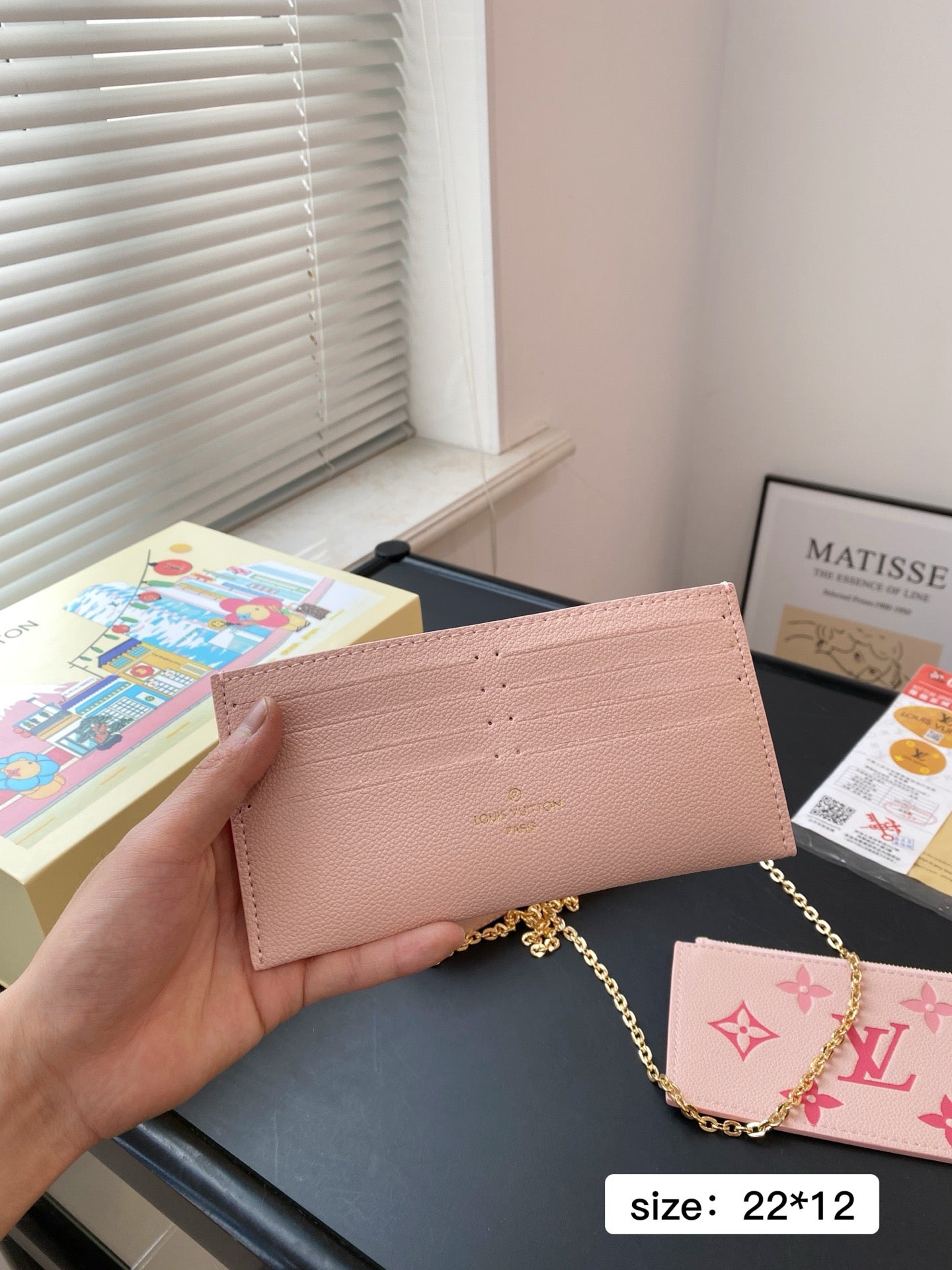 Lv Smart Bag ( 2 Colours )