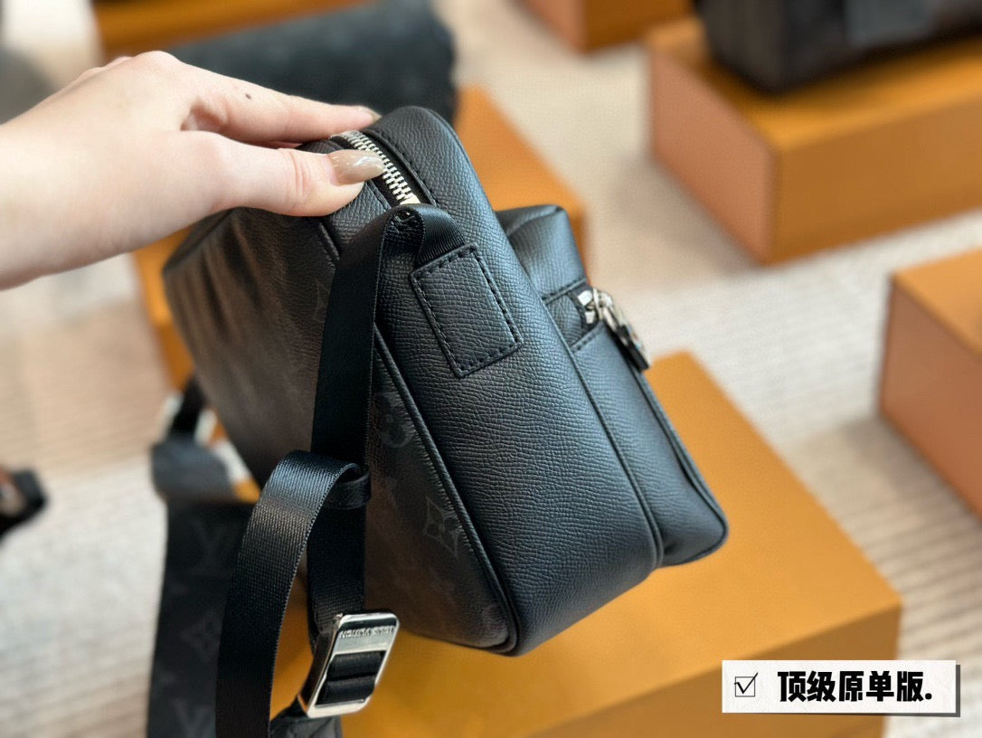 Lv Side Men’s Bag