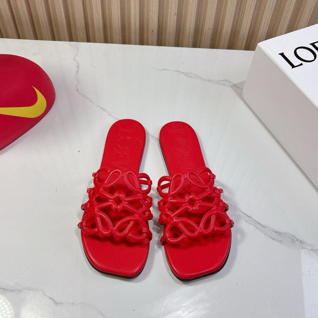 Lo*we Slippers