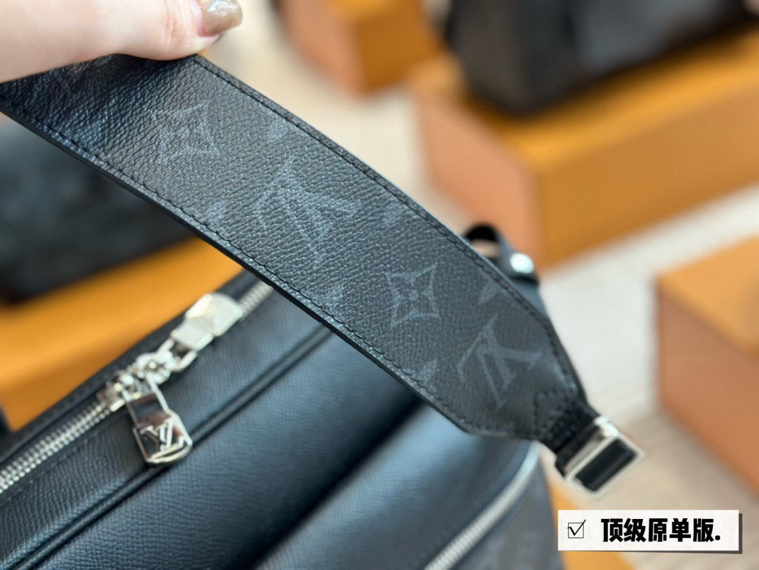 Lv Side Men’s Bag