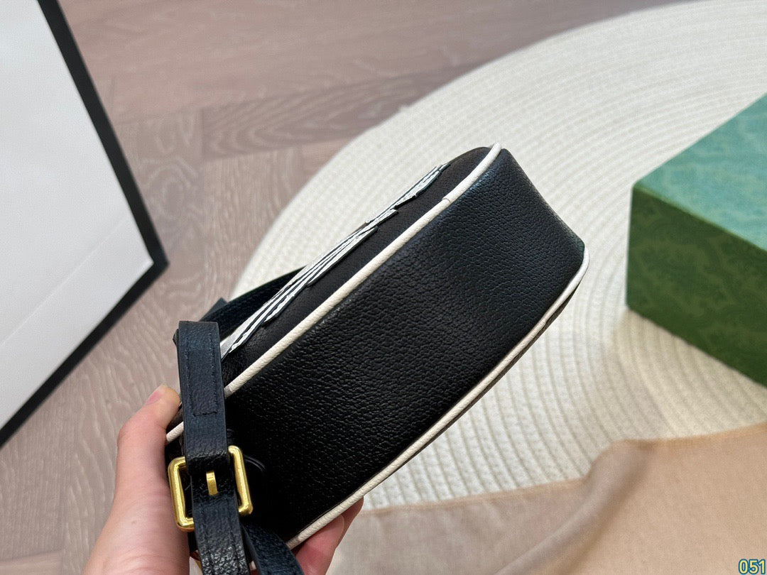 Ad*das x GG Crossbody Bag ( Unisex )
