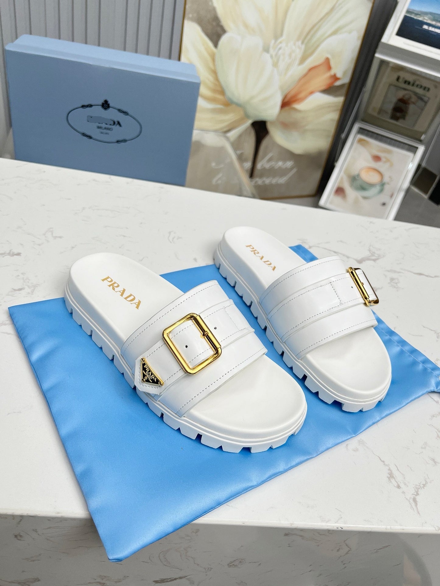Pr*da Famous Unisex Slipper ( 3 Colours )