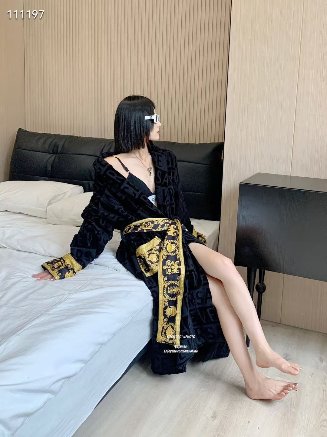 Ve*sace Bathrobe