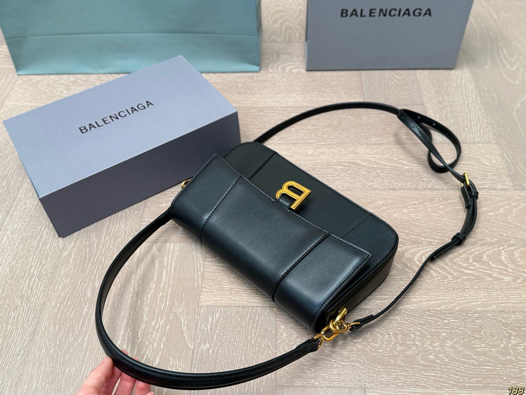 Balenc*aga Handbag ( 4 Colours )