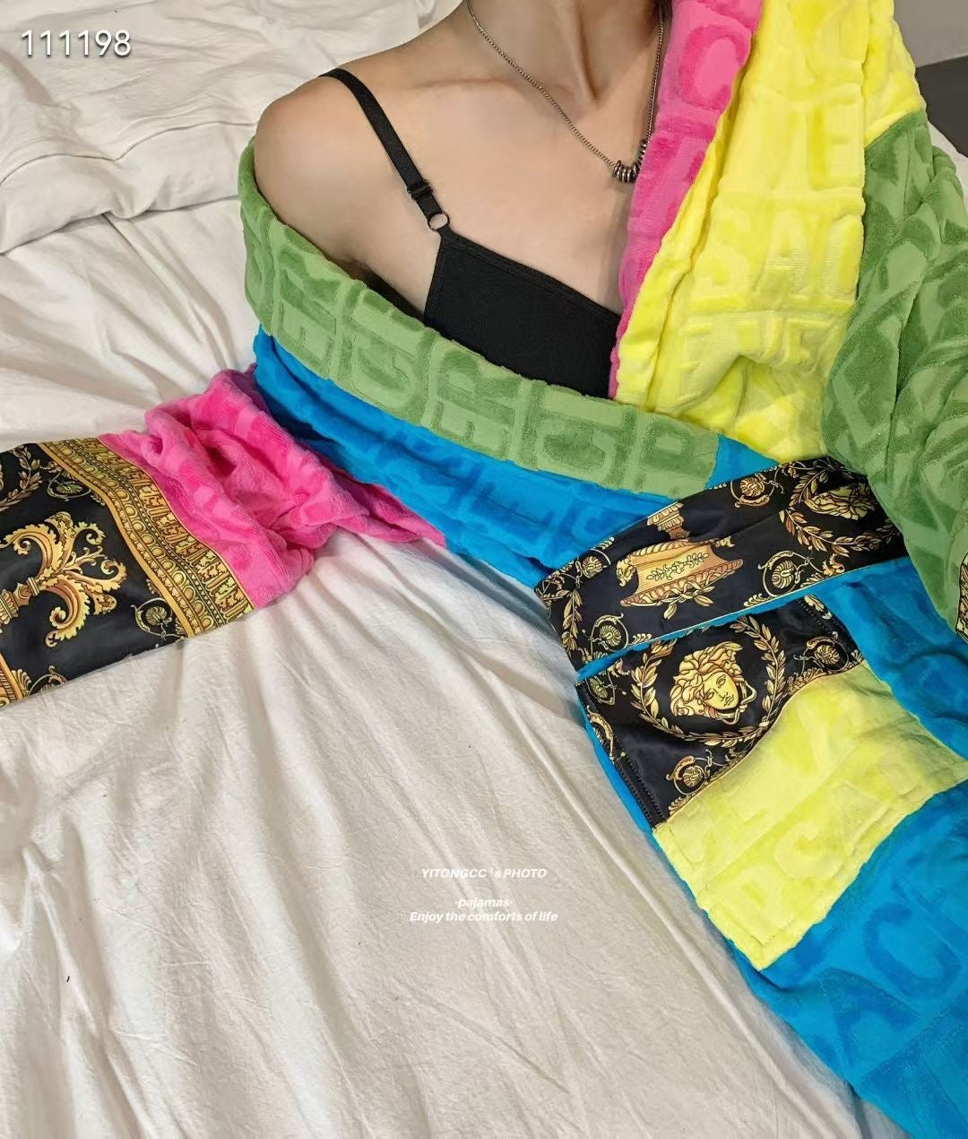 Ve*sace Bathrobe