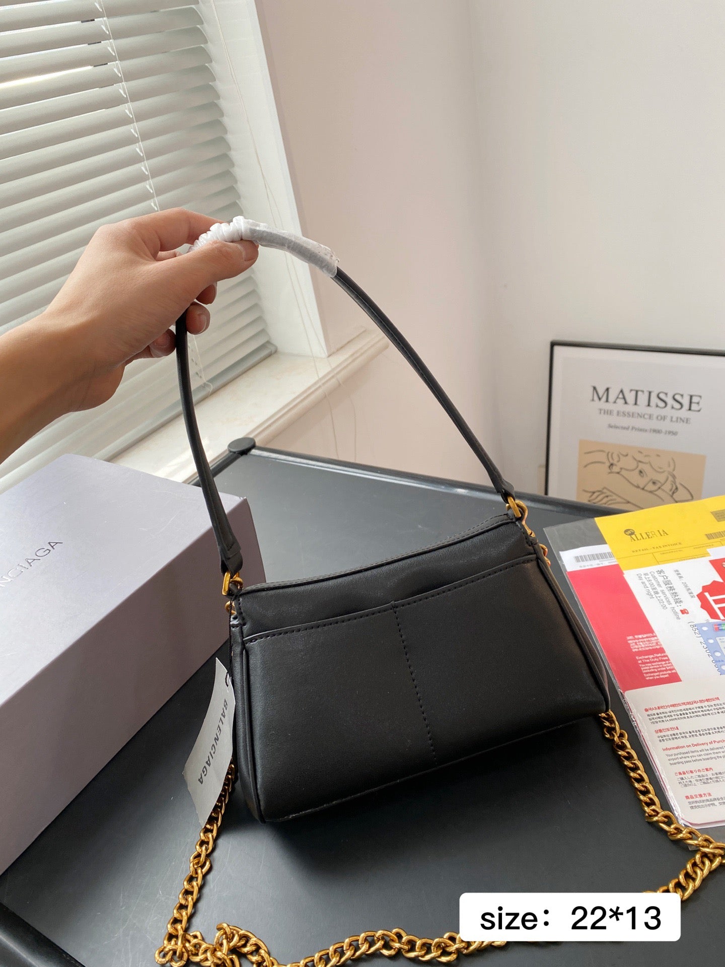 Balenc*aga Handbag