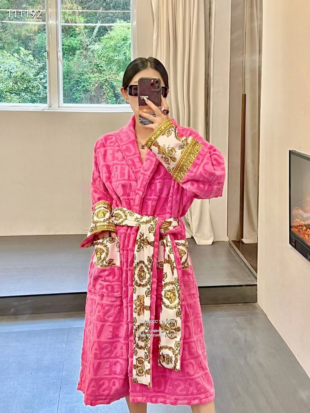 Ve*sace Bathrobe