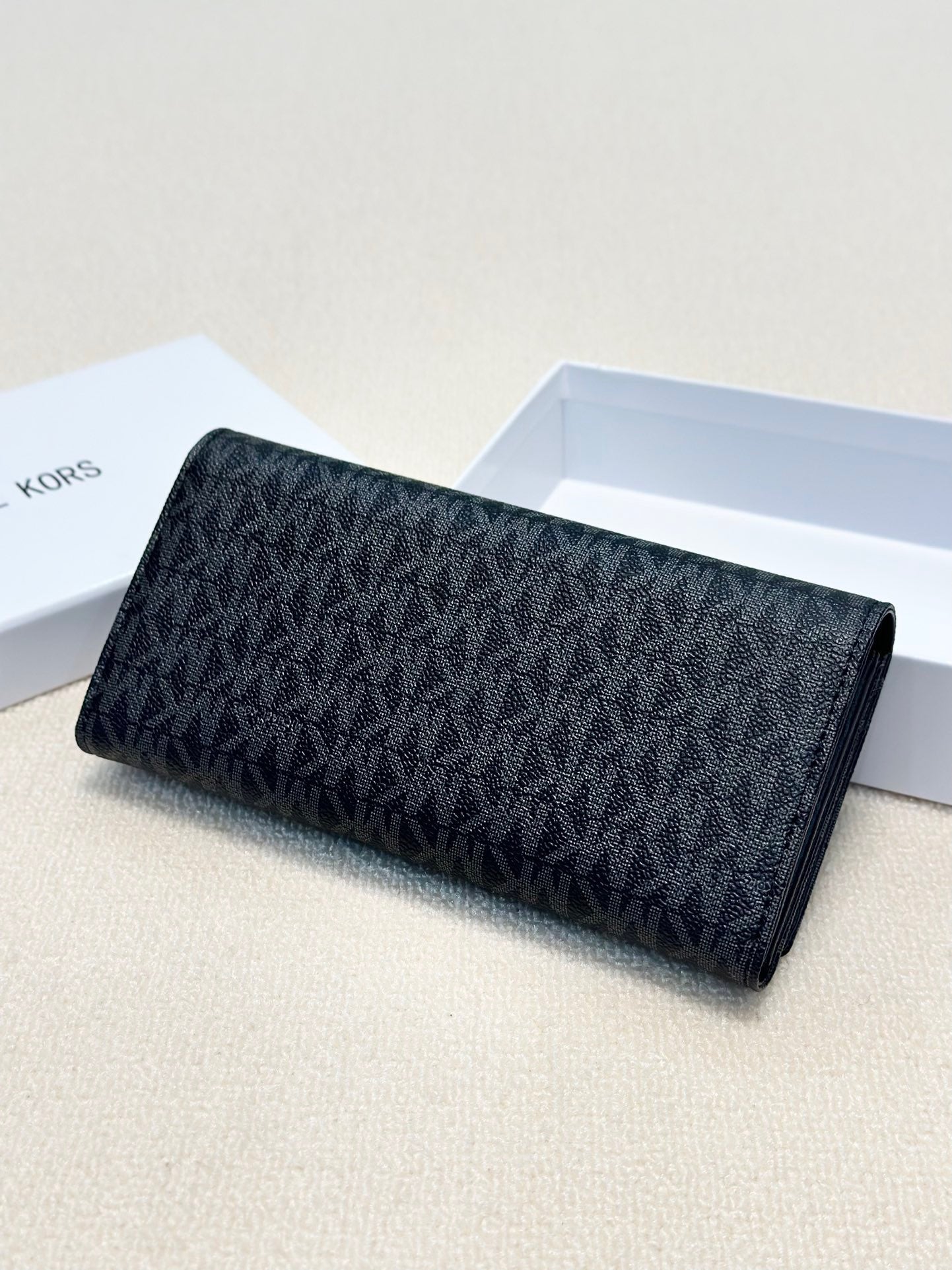 MK Long Wallet