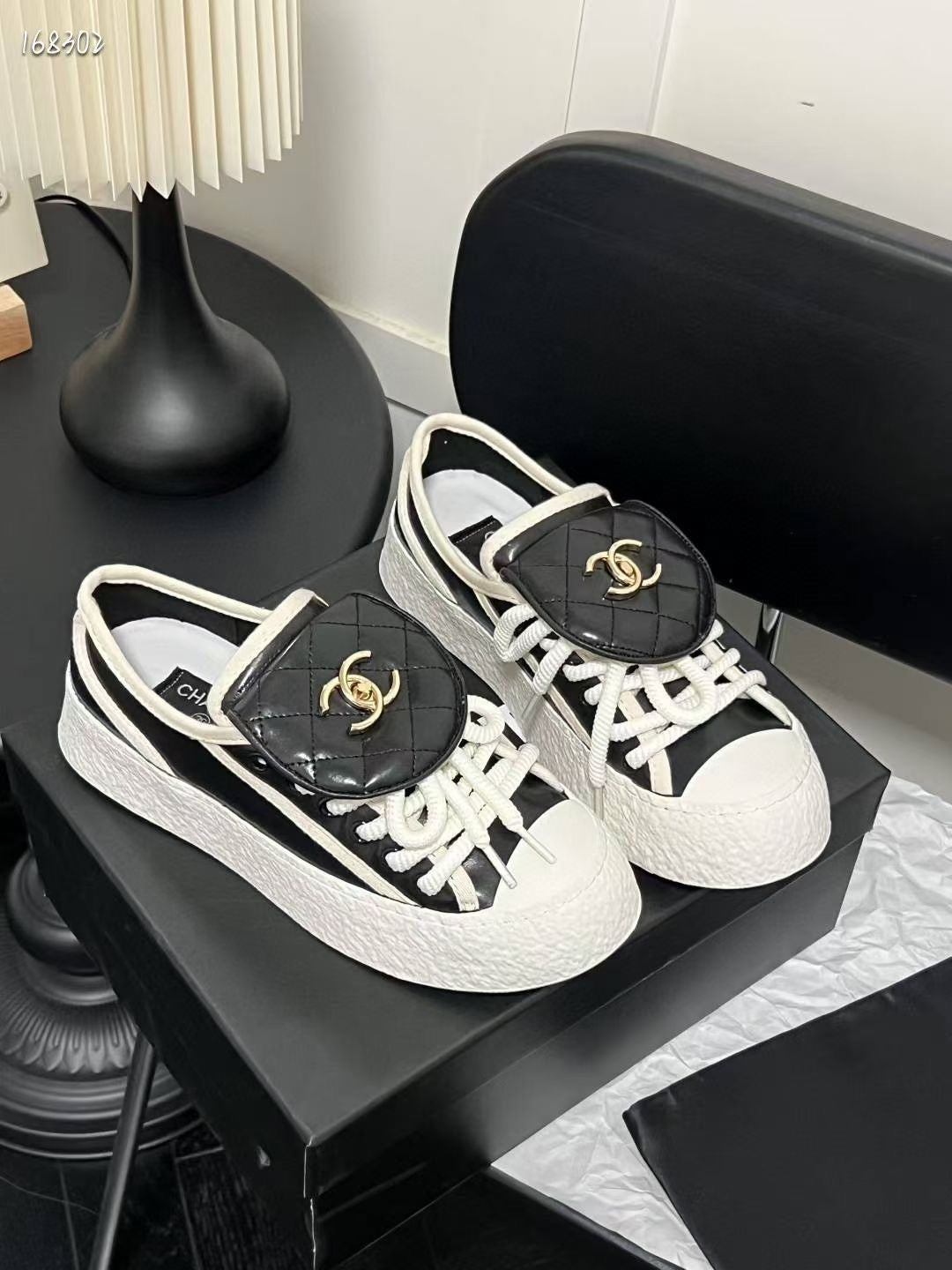 Cha*el Shoes ( 2 Colours )