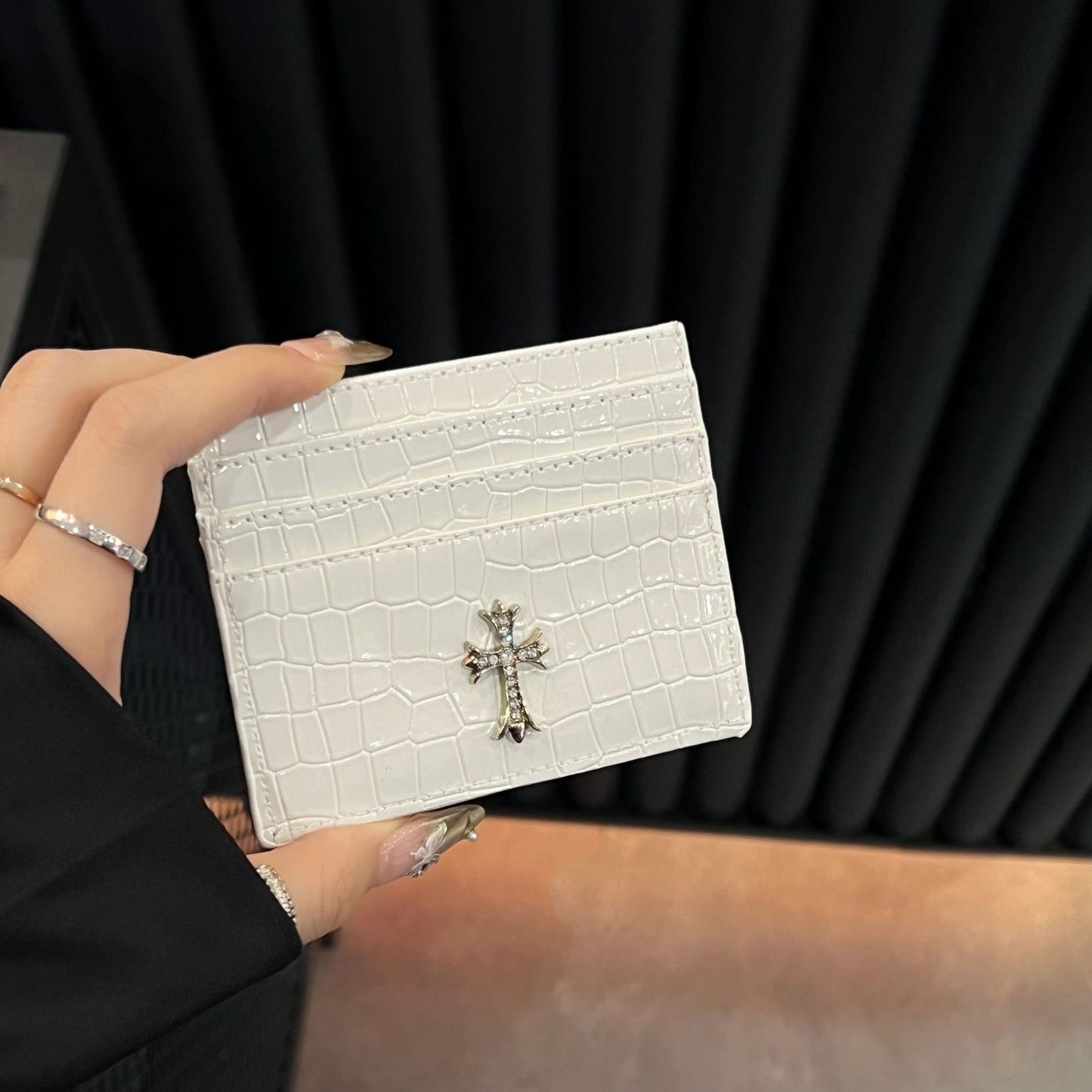 Cross Cardholder