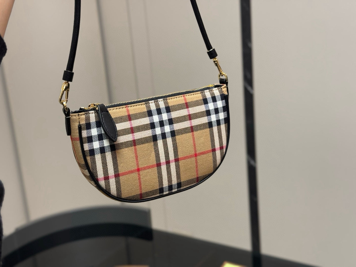 Burb*rry Crossbody Bag