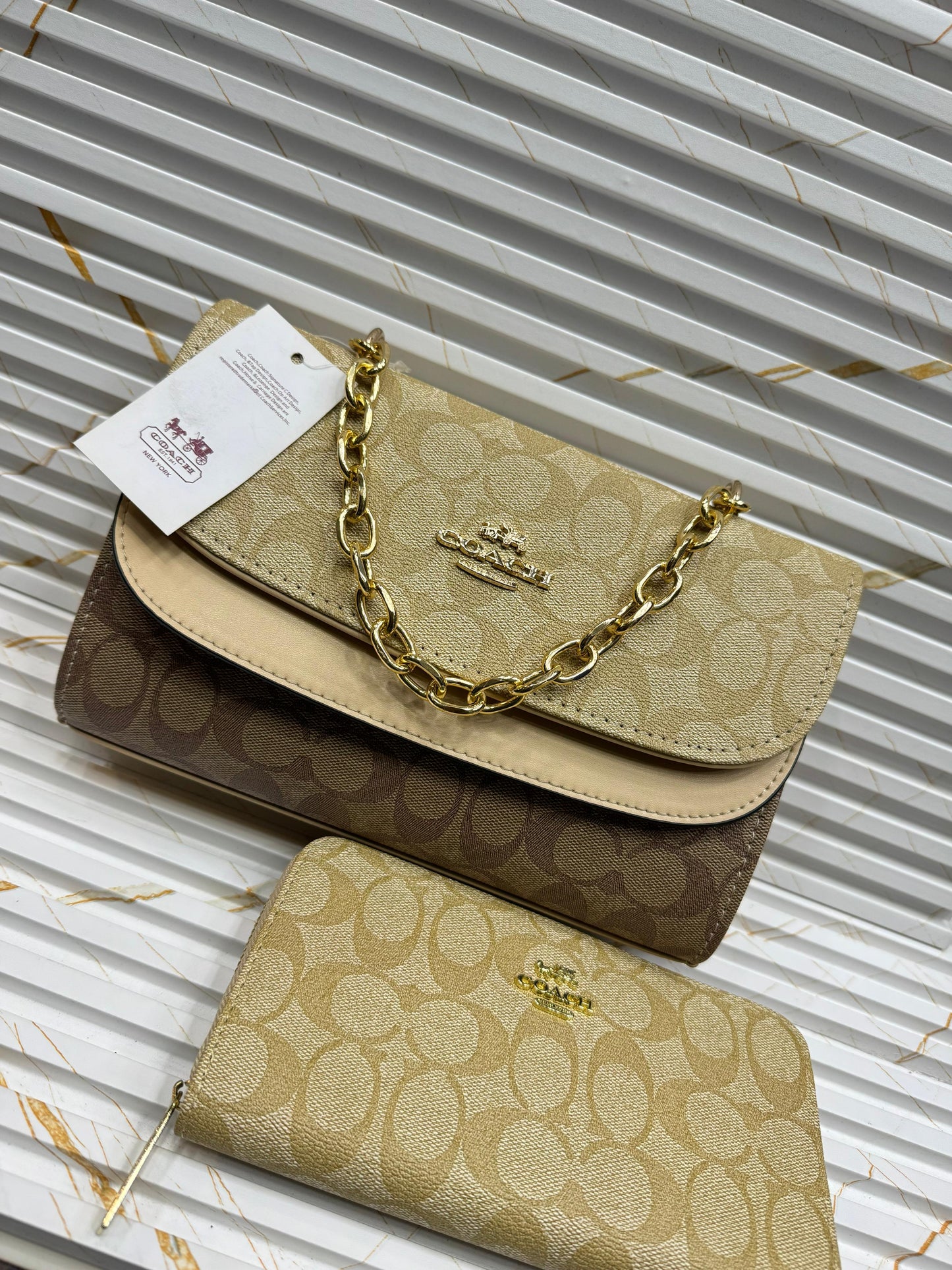 C*ach Cross Body Bag ( 3 Shades )