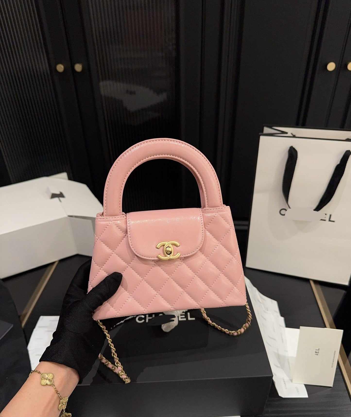 Cha*el Hand Bag