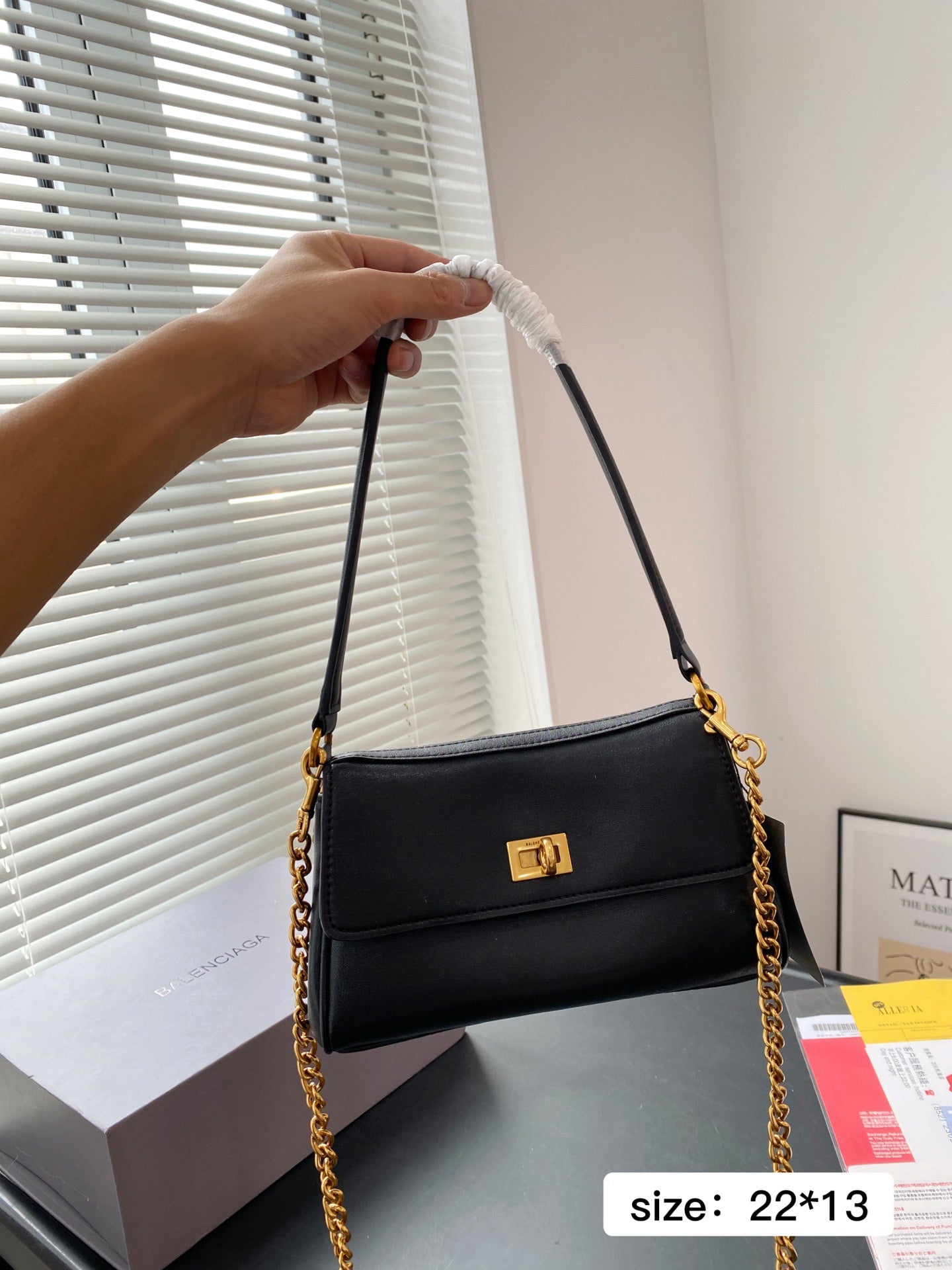 Balenc*aga Handbag