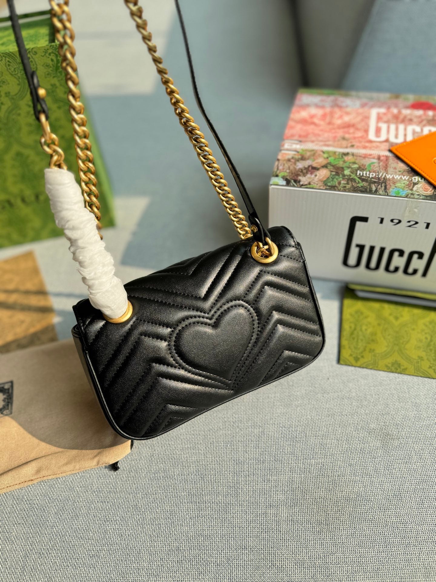 GG Mormont Bag ( 22 Cm )