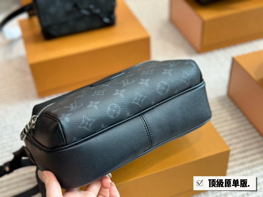 Lv Side Men’s Bag