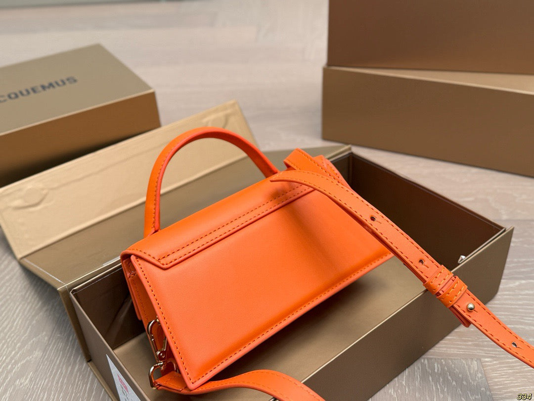Jacq*emus Cross Body Bag ( Multi Colours )