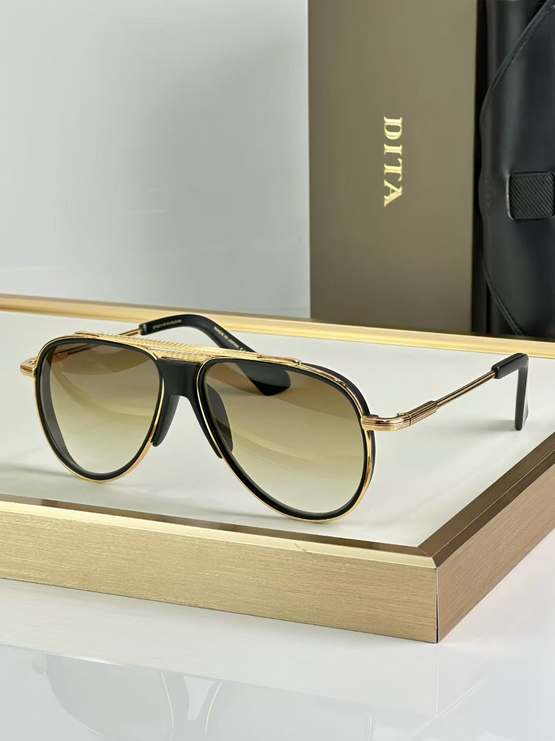 DITA - Model : DTS 211 ( Multiple Shades )