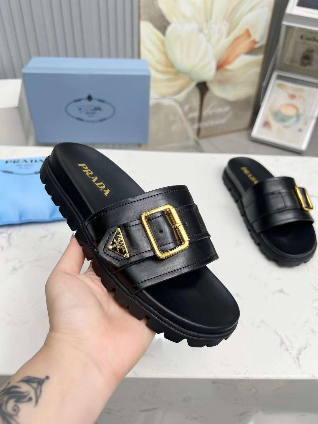 Pr*da Famous Unisex Slipper ( 3 Colours )