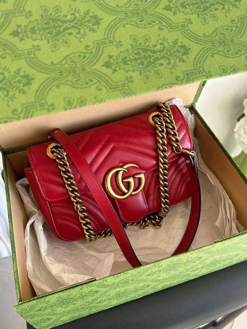 GG Mormont Bags ( 26 cm )