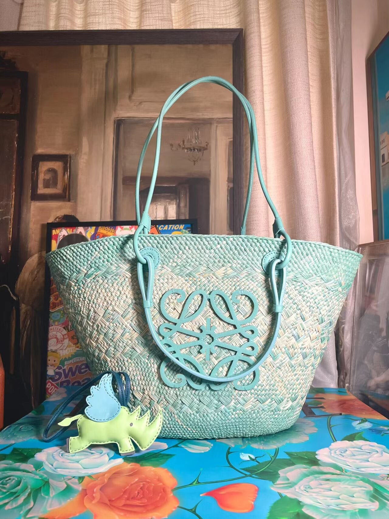 Lo*we Bucket Bag ( 2 sizes )