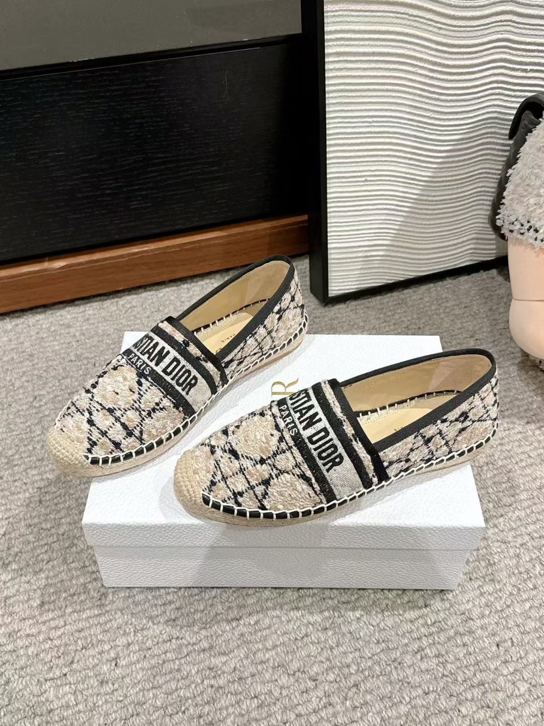 Di*r Embroidery Pumps ( 3 Colours )