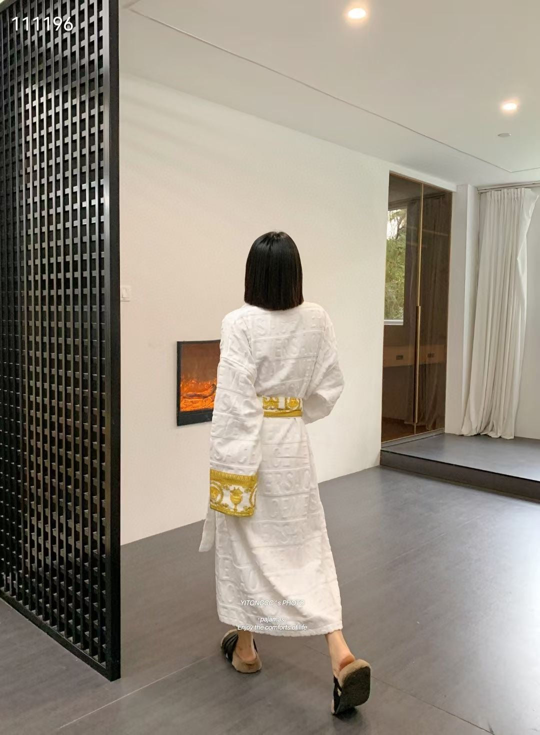 Ve*sace Bathrobe