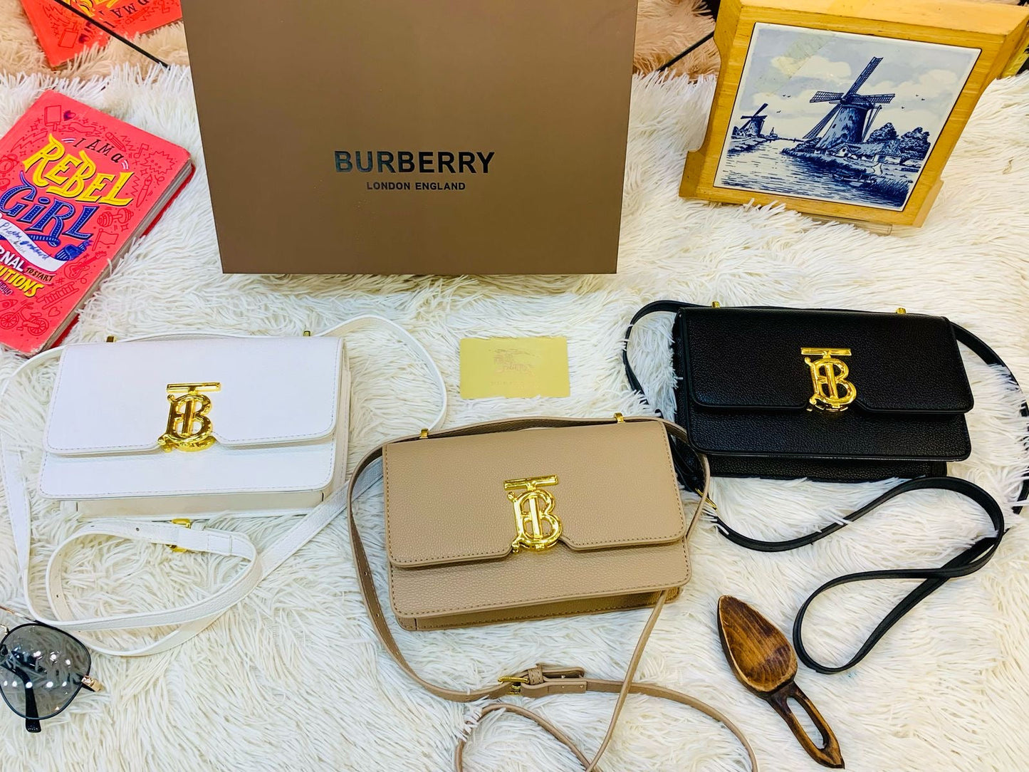 Bu*berry Bag ( 3 Colours )