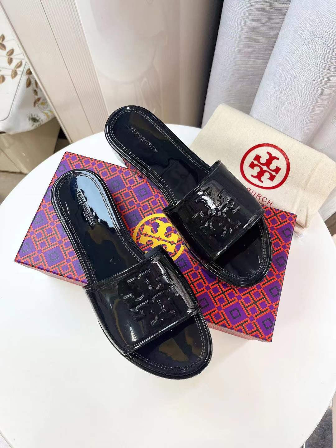 T Burch Most Demanding Slipper ( 5 Colours )