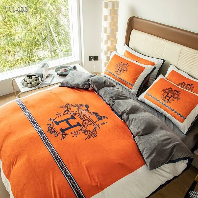 H*rmes Bed Sheet