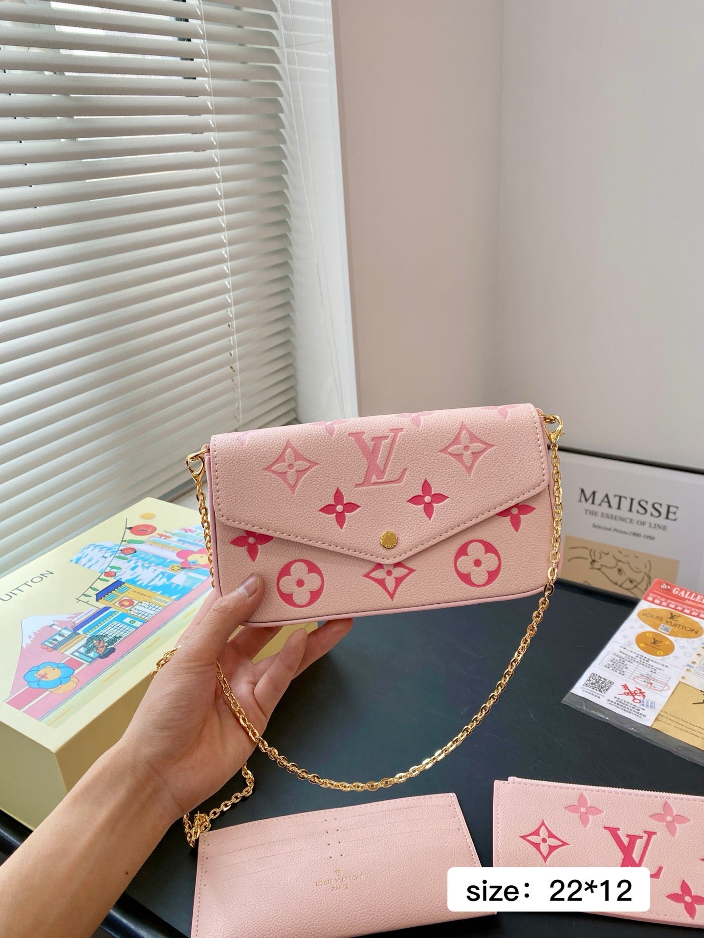 Lv Smart Bag ( 2 Colours )