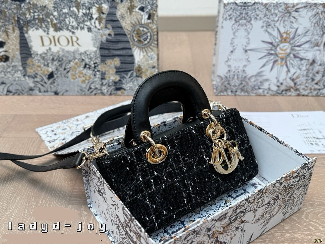 Di*r Famous Lady Joy Bag