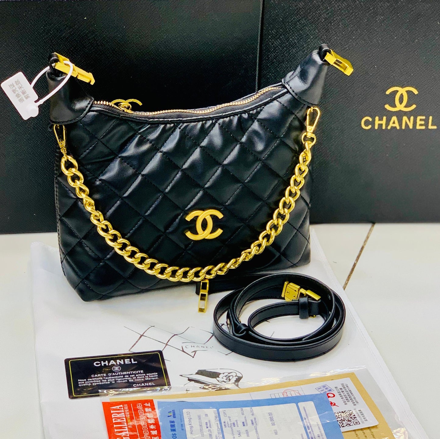 Cha*el Shoulder Bag ( 2 Colours )