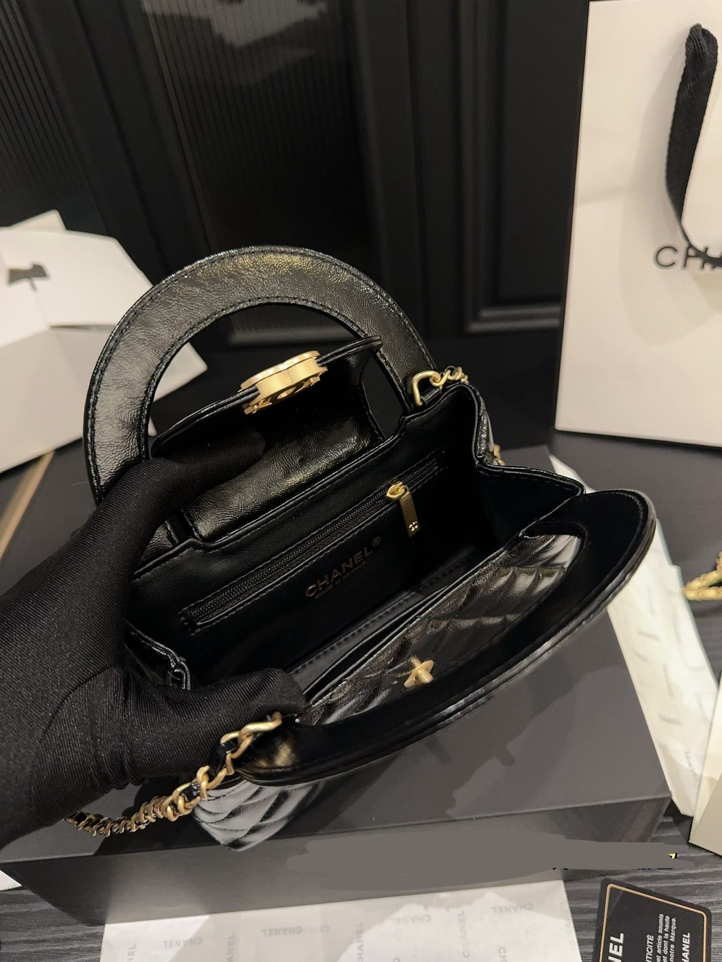 Cha*el Hand Bag