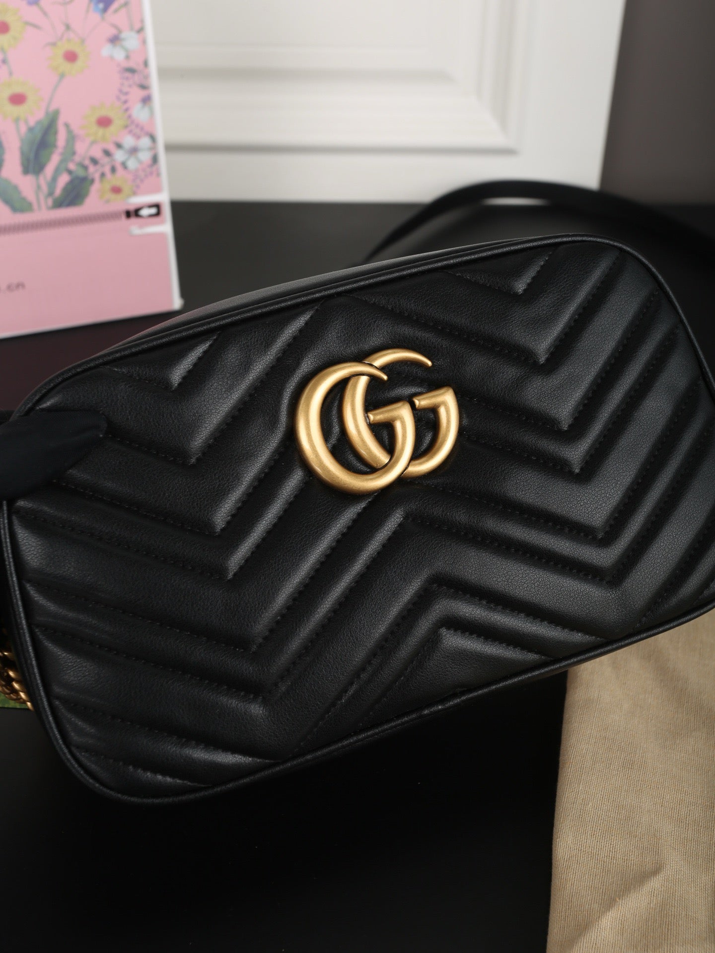 GG New Oval Bag ( 2 Colours & 2 Sizes )