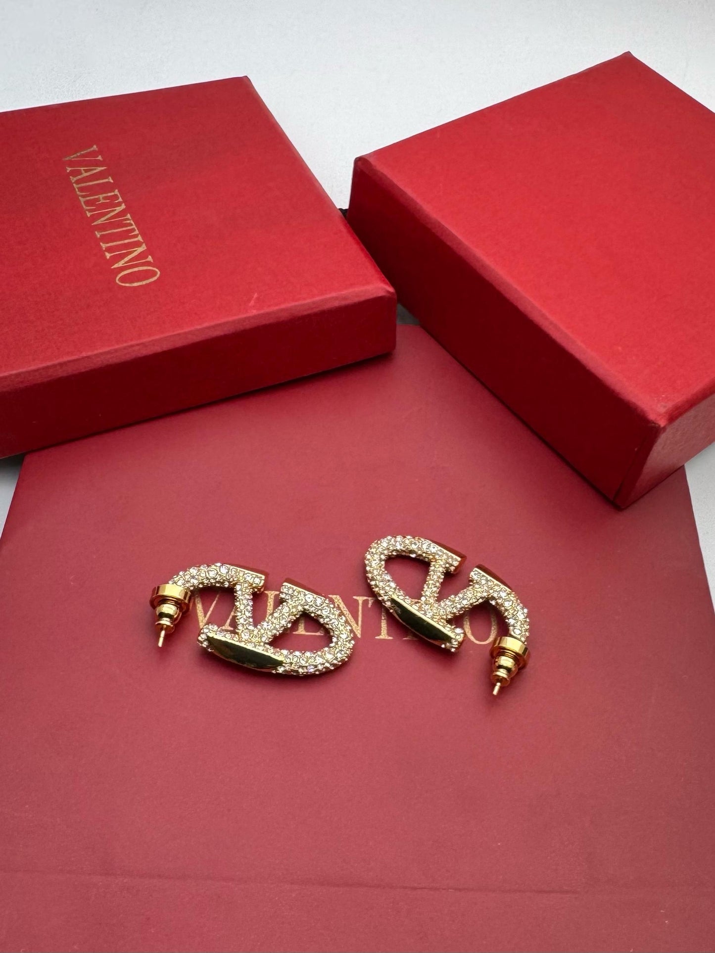 Vale*tino Ear rings